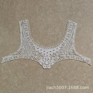Хлопковый ажурный воротничок-брошь с вышивкой из молочного шёлка