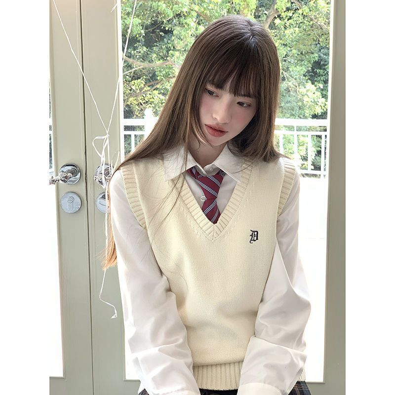 Spring and Autumn JK Uniform Knitwear Sweater Vest Women's Japanese College V-neck Vest Embroidered Pullover Top Two-piece Set