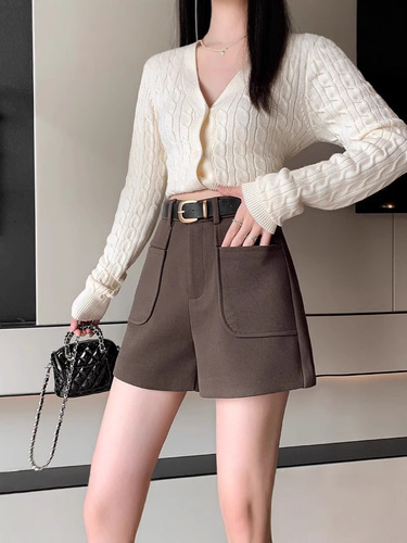 Women's Black Short Pants, Warm Fleece, Versatile New Loose Fall and Winter Wide-leg A-line Mini Heels Casual Boot Pants 2024 High-waist