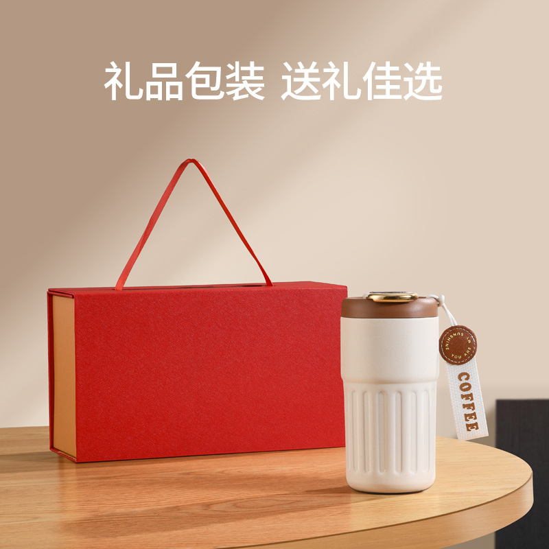 Inteligente taza de aislamiento térmico chica 316 café lindo acompañante estudiante masculino portátil coche taza agua al por mayor