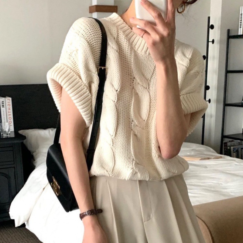 Autumn fitted design fashionable knitted sweater