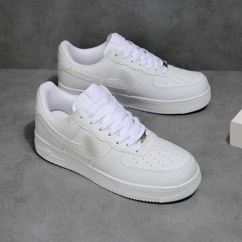 Cross-border Putian high-quality replica Air Force 1 pure black classic low-top sneakers AF1 white shoes sports casual shoes