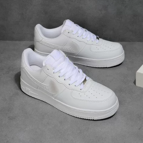 Cross-border Putian high-quality replica Air Force 1 pure black classic low-top sneakers AF1 white shoes sports casual shoes