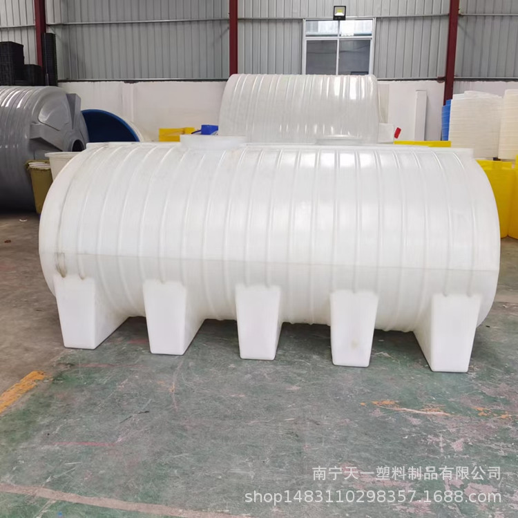 北海20吨卧式塑料储存罐,15吨长方形塑料水箱,10吨卧式塑料水塔厂