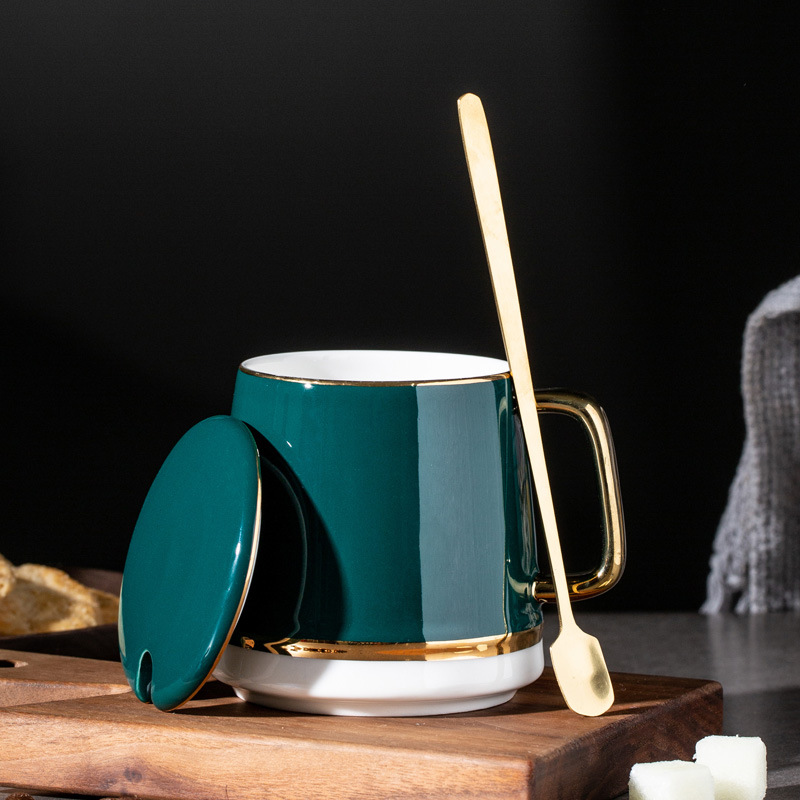 Taza de dos colores Taza de café verde oscuro Bronceado Taza de cerámica verde militar con tapa Cuchara Caja de regalo Bolsa con LOGOTIPO