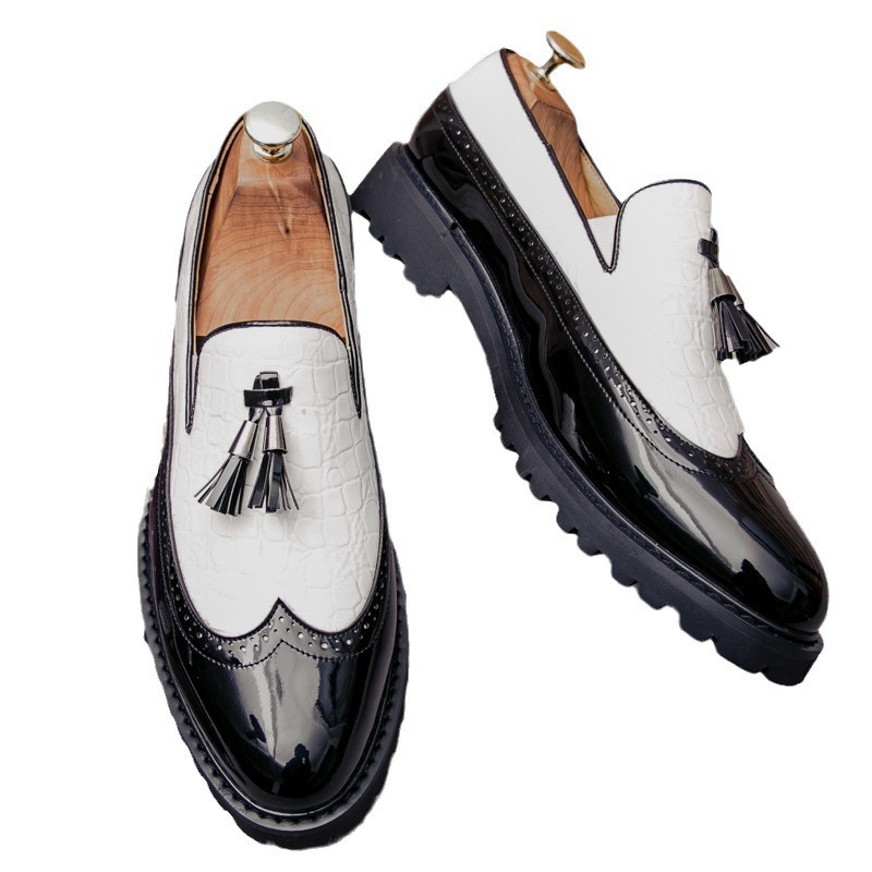 2024 nuevos zapatos de cuero con borla tallada de Brock, zapatos de cuero brillante, pies de moda, zapatos Lefu, ropa formal de negocios, zapatos de hombre