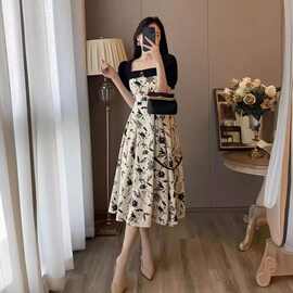 Printed short sleeved square neck dress 印花短袖方领连衣裙女