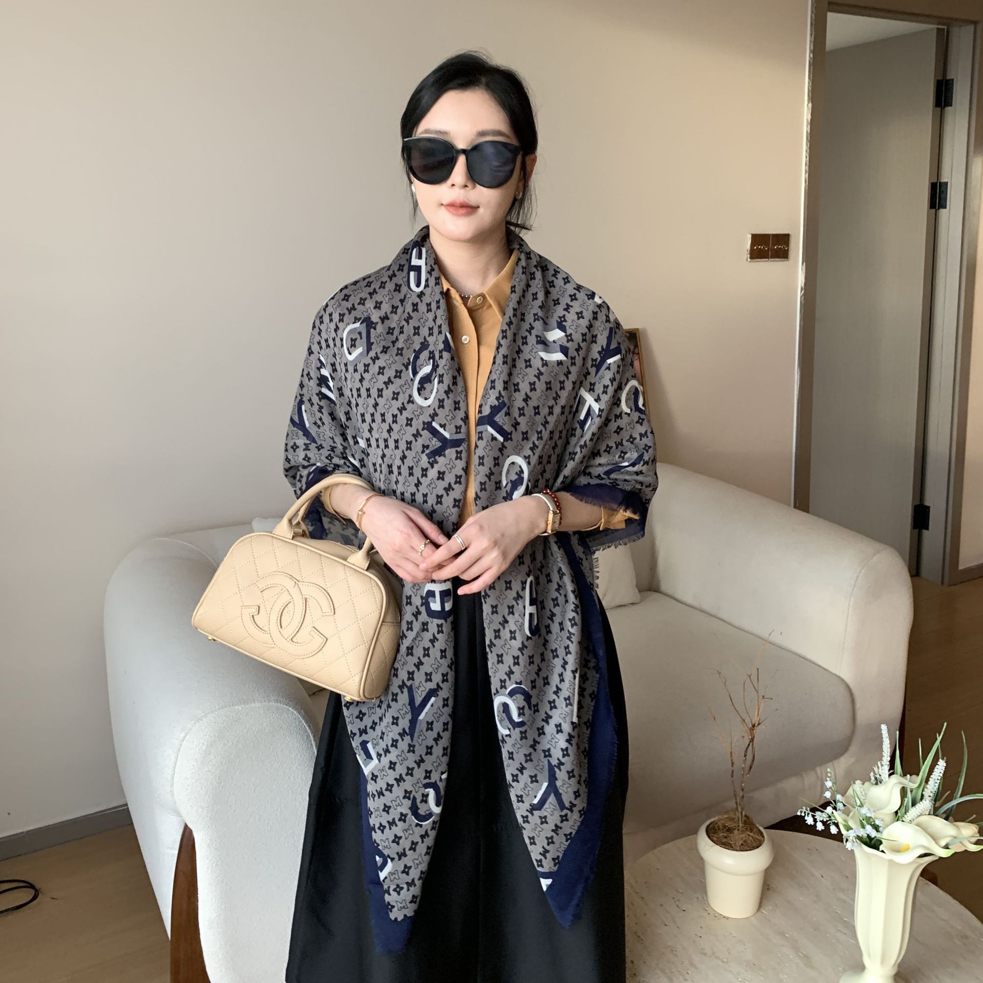 Cs124 - negro y gris