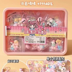 ネット赤同金元気樹脂ストラップかわいいアニメシリーズミニキーホルダーストラップセット学生小賞品