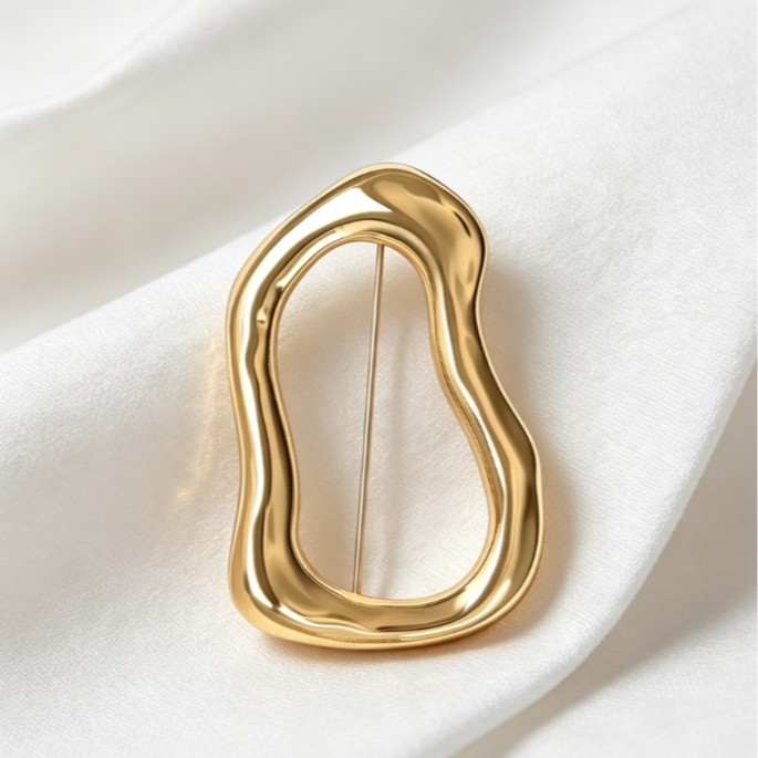 2027 Europa y los Estados Unidos irregular elíptico delicado broche liso de otoño y invierno simple lujoso alto sentido de moda pechos para mujeres image 4