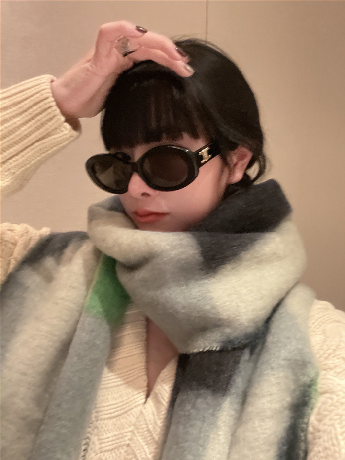 Korean Ins2023 new winter geometric color gradient mohair fringe scarf for women's shawl with two necklaces_voghion.com