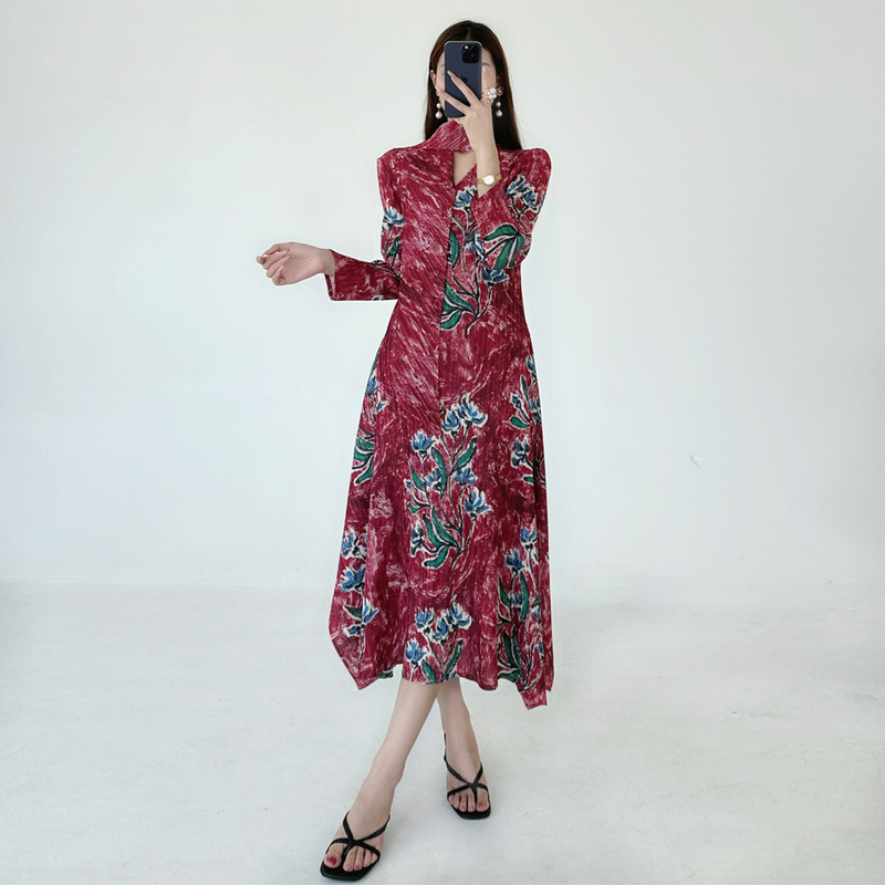 Foreign Trade Style Printed Pleated Dress 2025 Autumn New Vintage Fashion Two-Piece Stylish Long Skirt with a Large Hem Foreign Trade Style Printed Pleated Dress 2025 Autumn New Vintage Fashion Two-Piece Stylish Long Skirt with a Large Hem