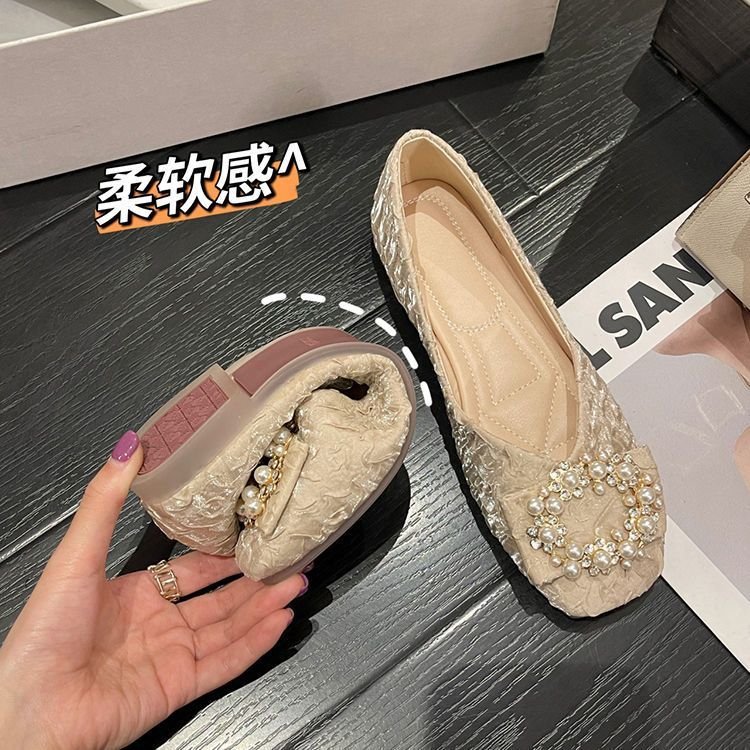 豆豆鞋2024新款爆款网红高档洋气百搭小香风平底鞋浅口软底单鞋女