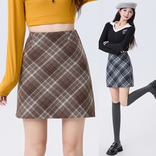韩版毛呢格子半身裙女2025秋冬高腰显瘦百搭包臀裙A字短裙