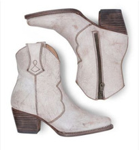 外贸款品高跟女靴18年冬季粗跟低筒靴潮40-43Womens Boots