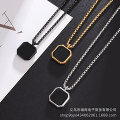 2023新款潮流金色方形吊墜不鏽鋼黑色項鍊鎖骨鏈輕奢女不掉色批發