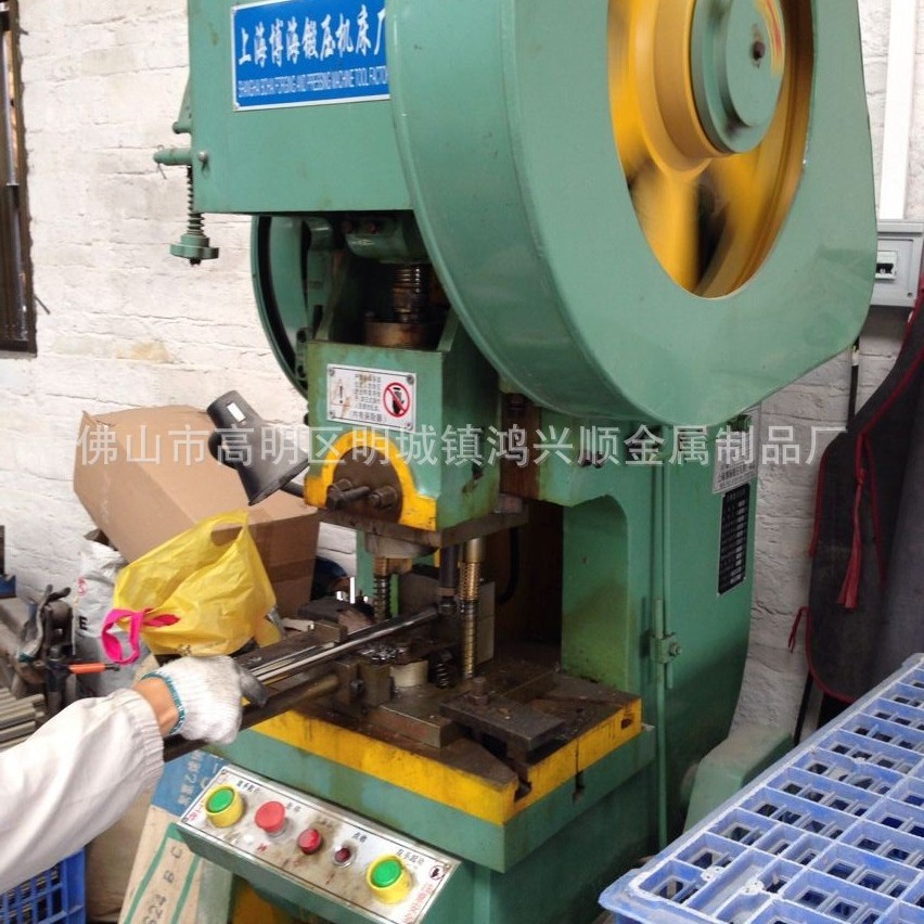 激光低价切割不锈钢管铁管拖把杆 晾衣架 家具管 灯饰管 干衣机管