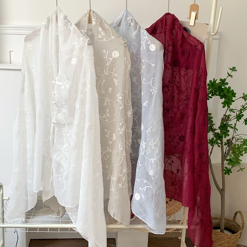 Bordado de alta costura verano nuevo estilo estilo étnico protector solar chal con capucha ocio estilo antiguo fotografía de viaje bufanda de seda fina exterior