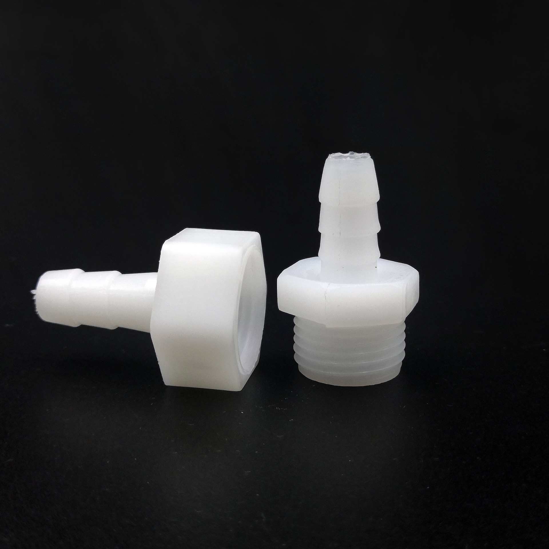 Pagoda de plástico enchufe de cabeza 8 enchufe 10 pequeño tee en forma de T y a través de filamento interno y externo accesorios de manguera de torre de plástico