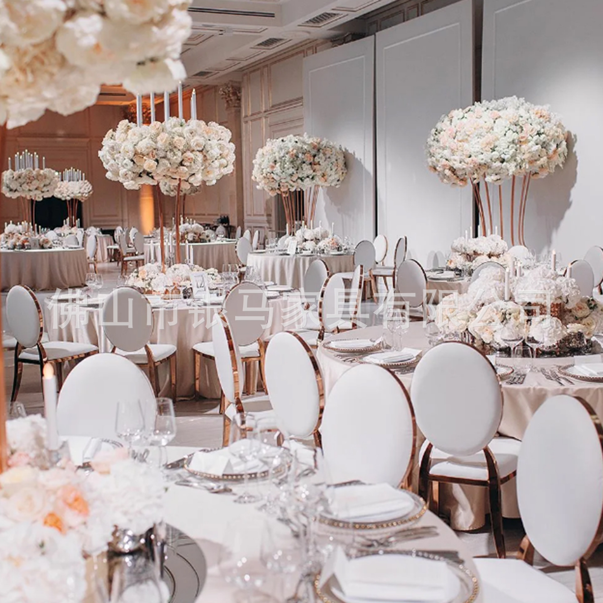 Fábrica al por mayor Hotel banquete boda comedor silla boda galvanoplastia Silla de acero inoxidable Bolsa De Oro suave Silla de comedor de cuero