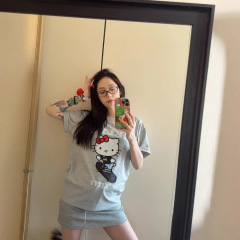 日本の夏の新しい純綿半袖 T シャツ女性用ハローキティプリント半袖 T シャツトップス春と夏