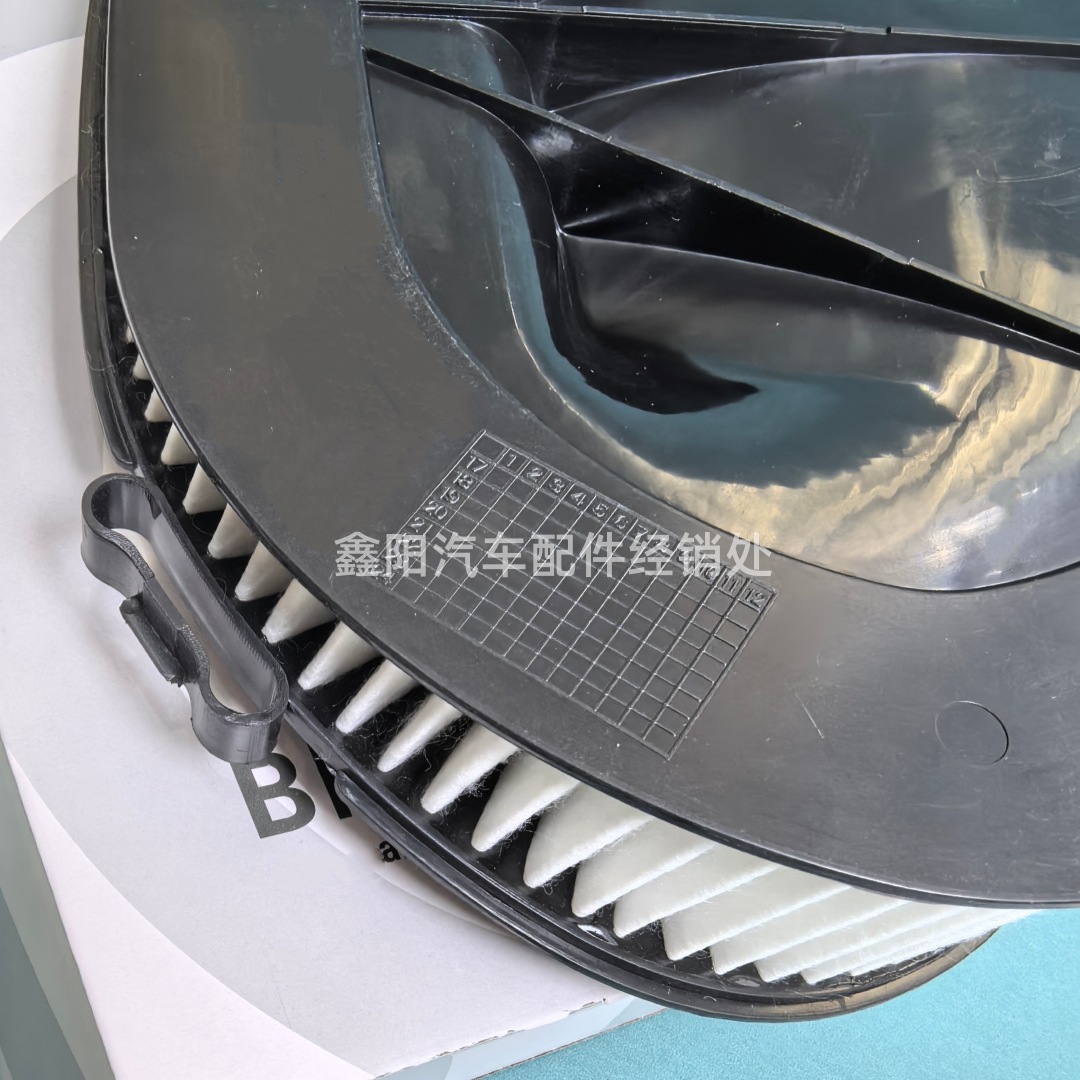 13717811026 Air Filter Element Is Suitable for Bmw X3X5X6 Cars. Supply Bmw Air Filters