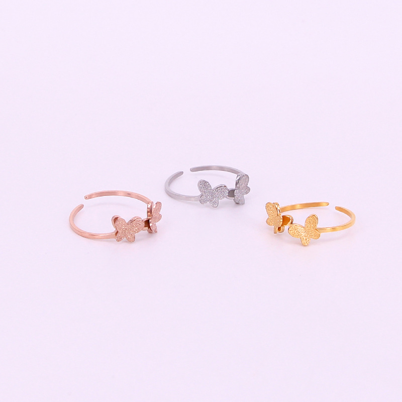 Anello farfalla aperto regolabile opaco impilabile_voghion.com