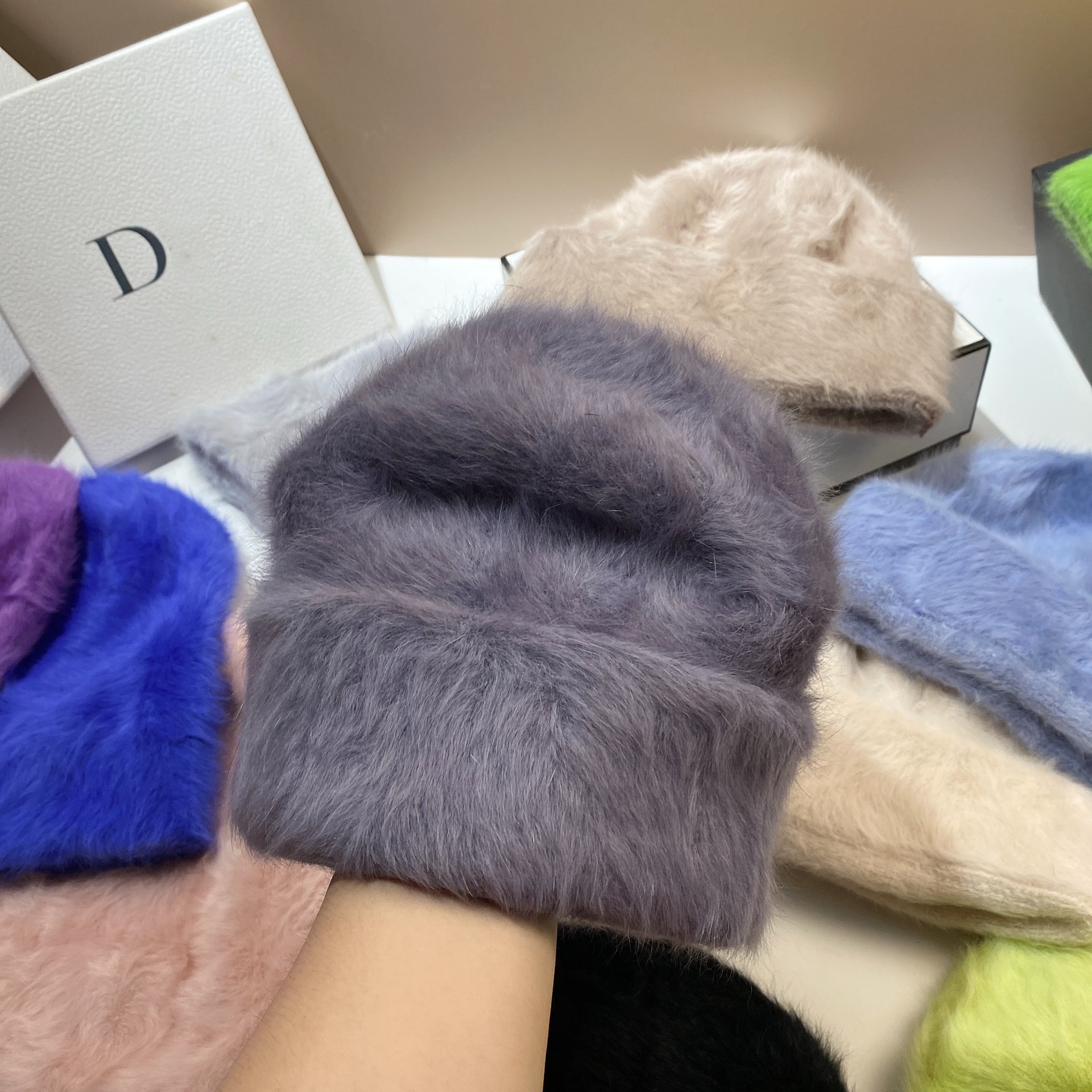 Koreansk plys-hat med to iført pandebånd til varme i efteråret og vinteren, Angora-kaninhår-hat, moderigtigt og_voghion.com