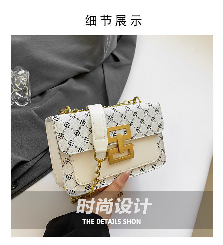 High-end texture, retro single-shoulder women's 2024 autumn new trendy and versatile chain crossbody small square bag Application Scenario