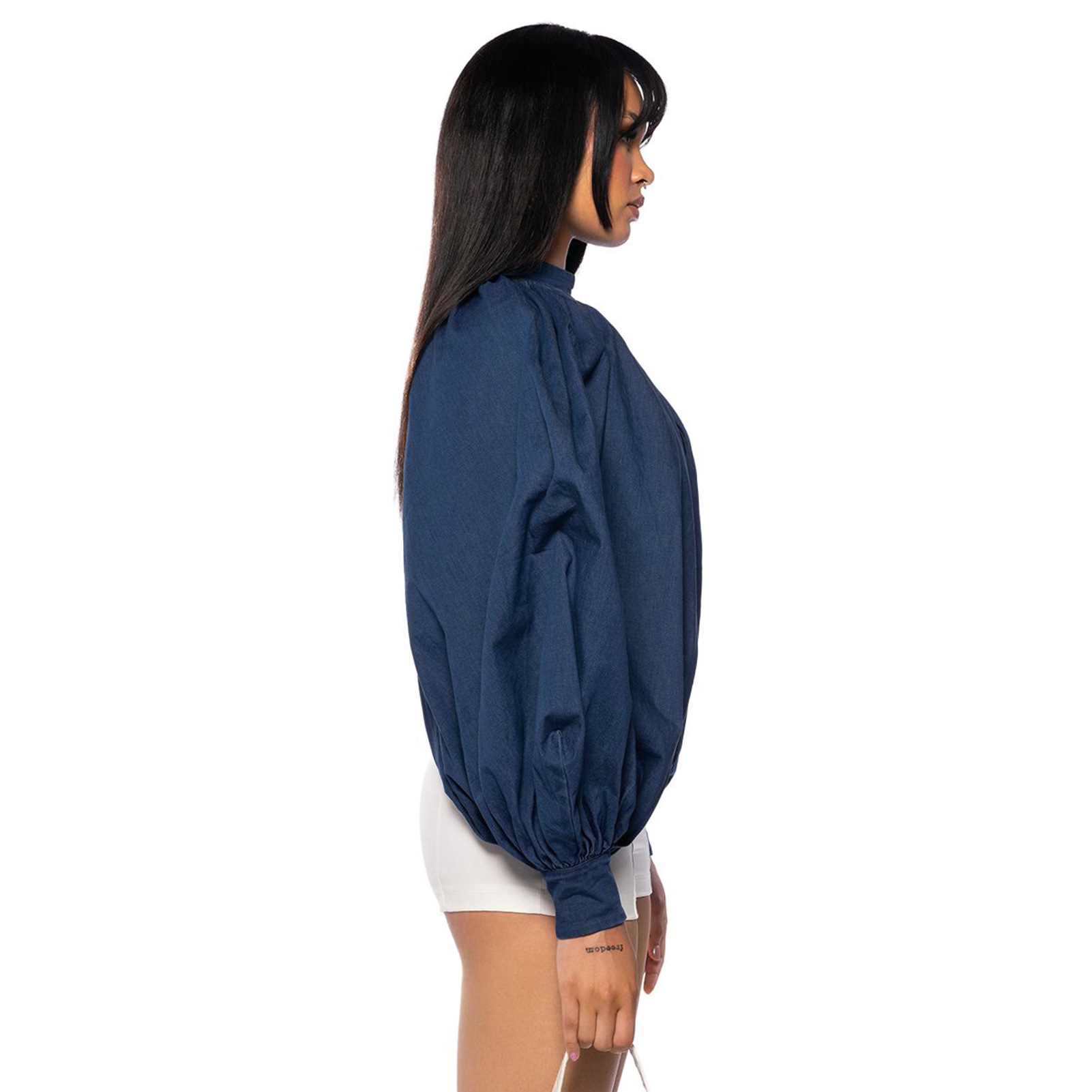 Fornitura di abbigliamento femminile, cardigan senza schienale con maniche a pipistrello e bottoni in denim alla moda_voghion.com
