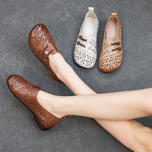 Sandals Women's 2023 Summer New Flat Soft Sole Top Layer Cowhide Perforated Hollow Hole Shoes Middle-aged and Elderly Moms Shoes
