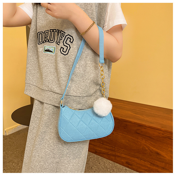 Leisure Women's Summer Fresh Trendy Underarm Temperament and Texture One Shoulder Fashionable Small Square Bag_voghion.com