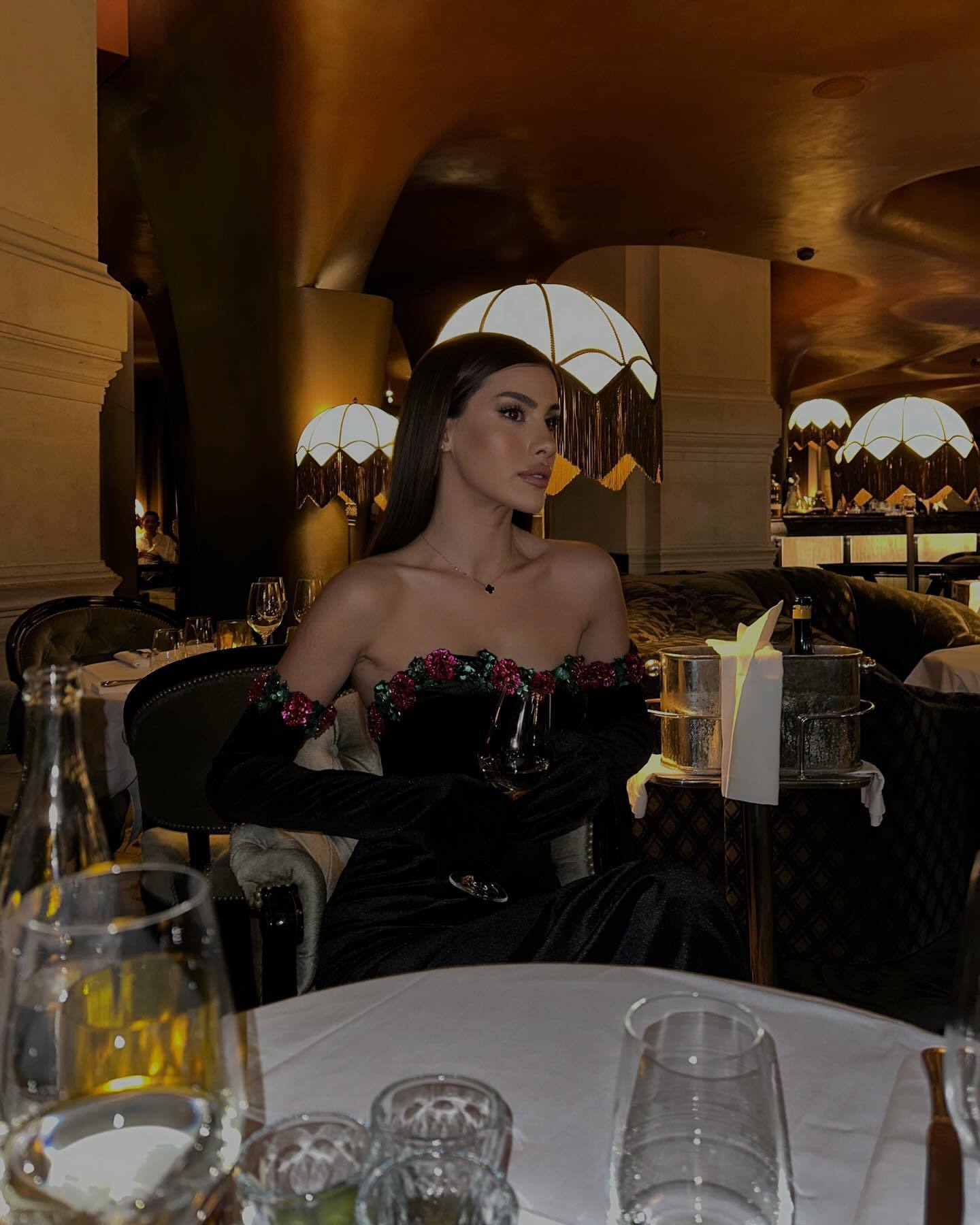 Women's Clothing Beaded Lace Decorated Velvet Skirt Dress Long Skirt with Gloves_voghion.com