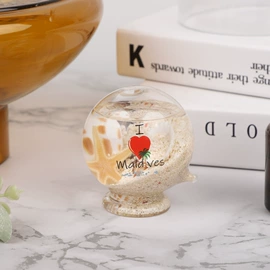 玻璃工艺品;喂食器;吊灯