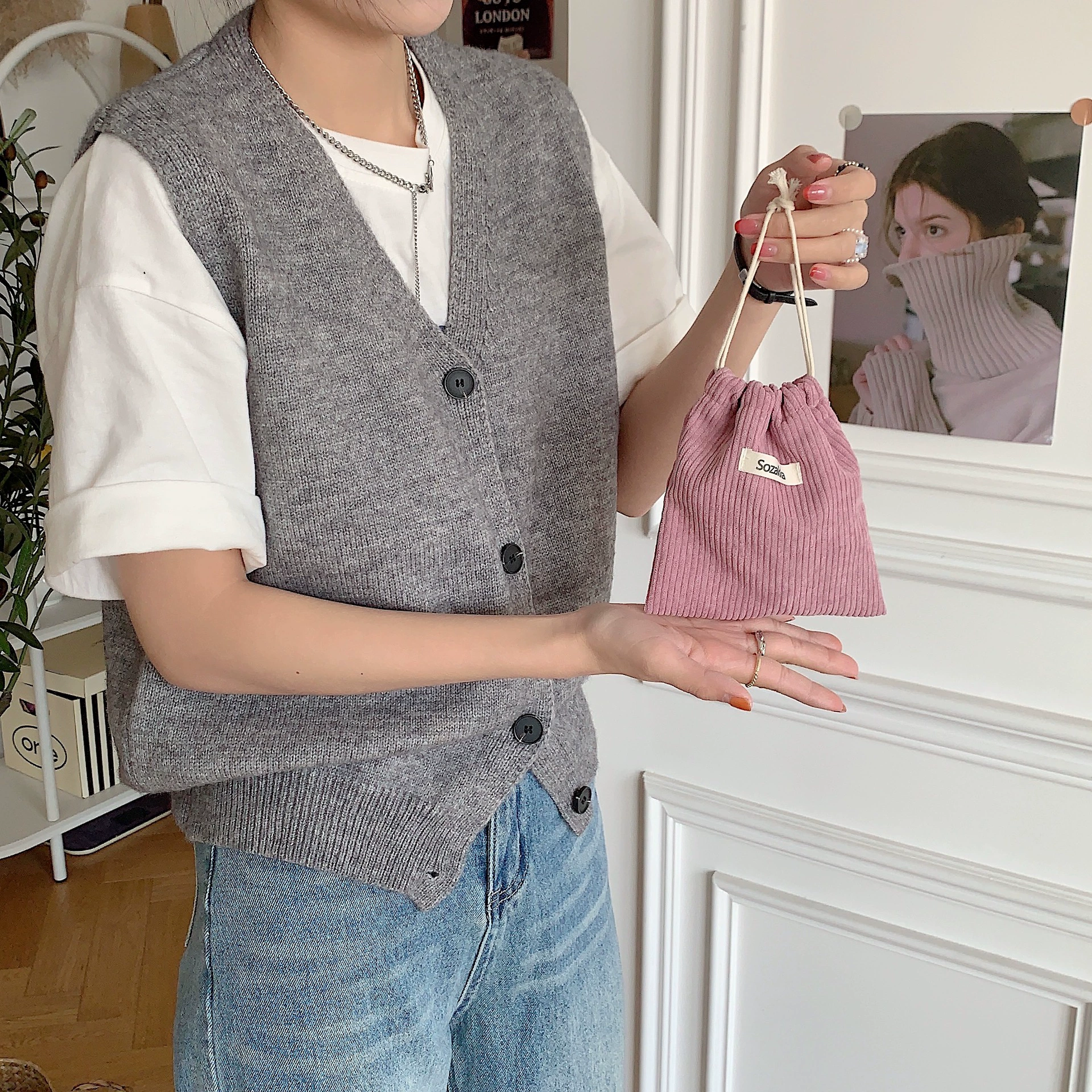 Storage bag, cosmetic bag, handheld capacious shoulder bag, drawstring