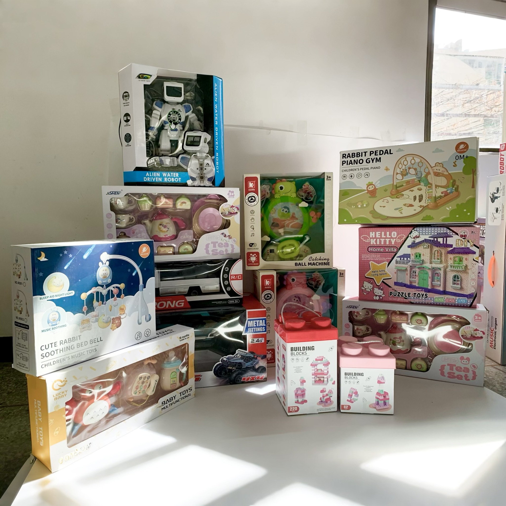 Productos especiales transfronterizos Simulación infantil multifuncional coche de comida rápida coche controlado remoto muñeca familia serie de juguetes de dinosaurios
