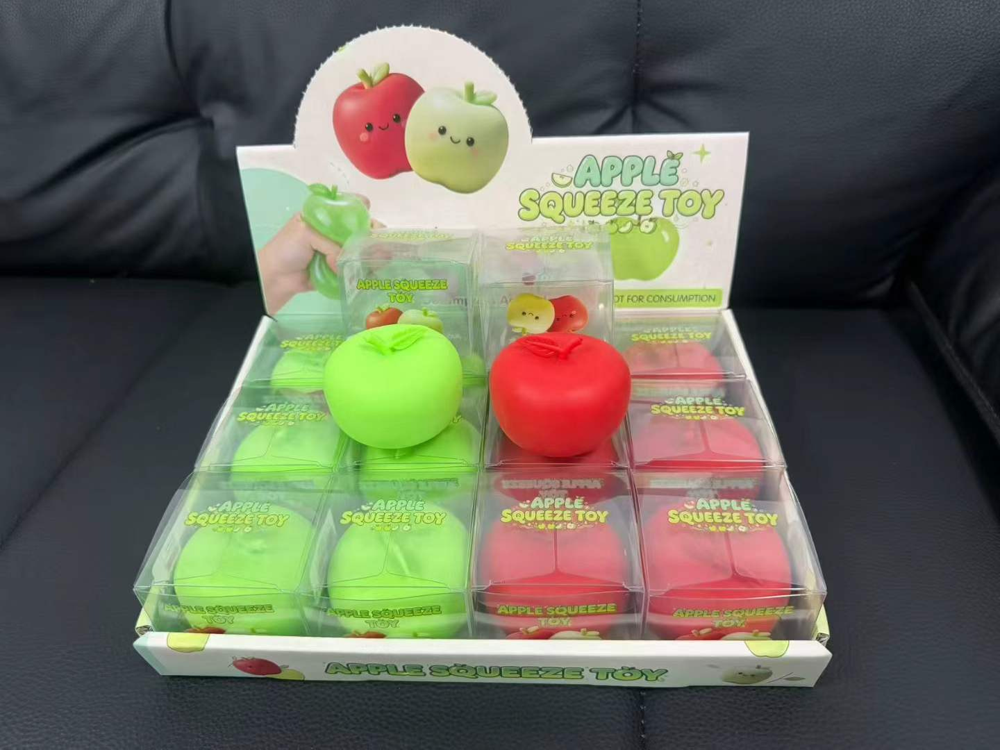 Apple building block model [boxed]