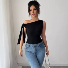 女式衬衫;连衣裙;女式T恤