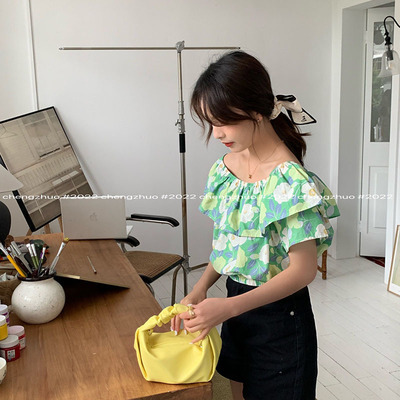 承卓2022春夏新款复古碎花一字肩法式时尚露肩宽松雪纺衫短袖女|ru