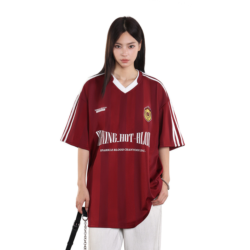 American Retro Stripesd Sports V Neck Jersey Short-Sleeved T-Shirt for Women 2025 Summer High Street Loose Five-Quarter Sleeve Top American Retro Stripesd Sports V Neck Jersey Short-Sleeved T-Shirt for Women 2025 Summer High Street Loose Five-Quarter Sleeve Top
