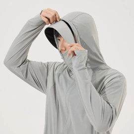 冲锋衣、裤;户外皮肤衣/防晒衣;速干衣裤