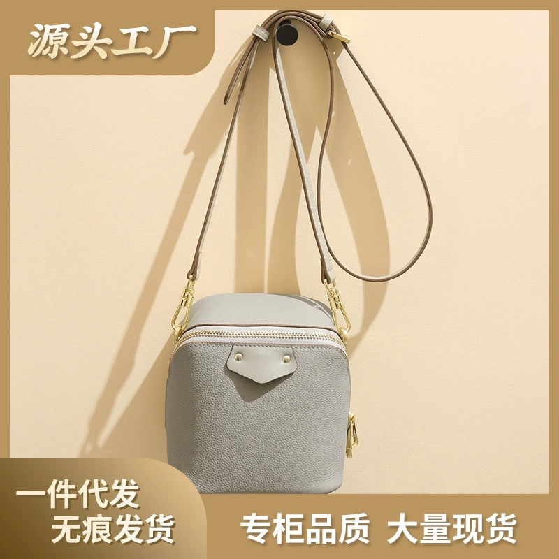 Shoulder bag, leather small bag, high-quality style, cowhide