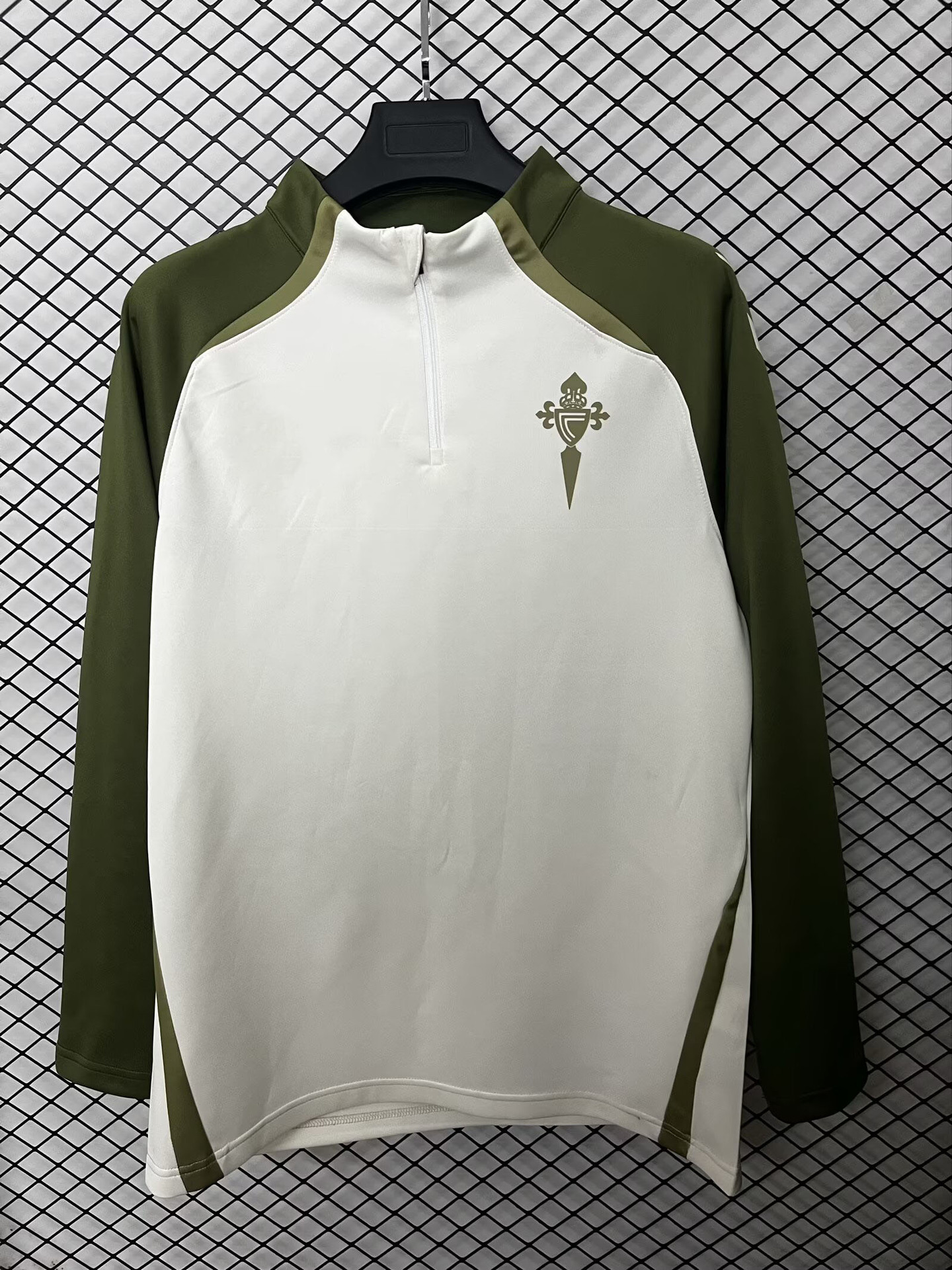 2526 Celta medio Rami Blanco