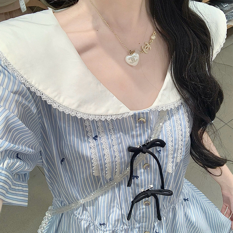 Real Shot of a College-Style Fresh Dress with Navy Collar, Bow, Jacquard, Holiday Style, Fairy Dress, Blue Stripes Real Shot of a College-Style Fresh Dress with Navy Collar, Bow, Jacquard, Holiday Style, Fairy Dress, Blue Stripes