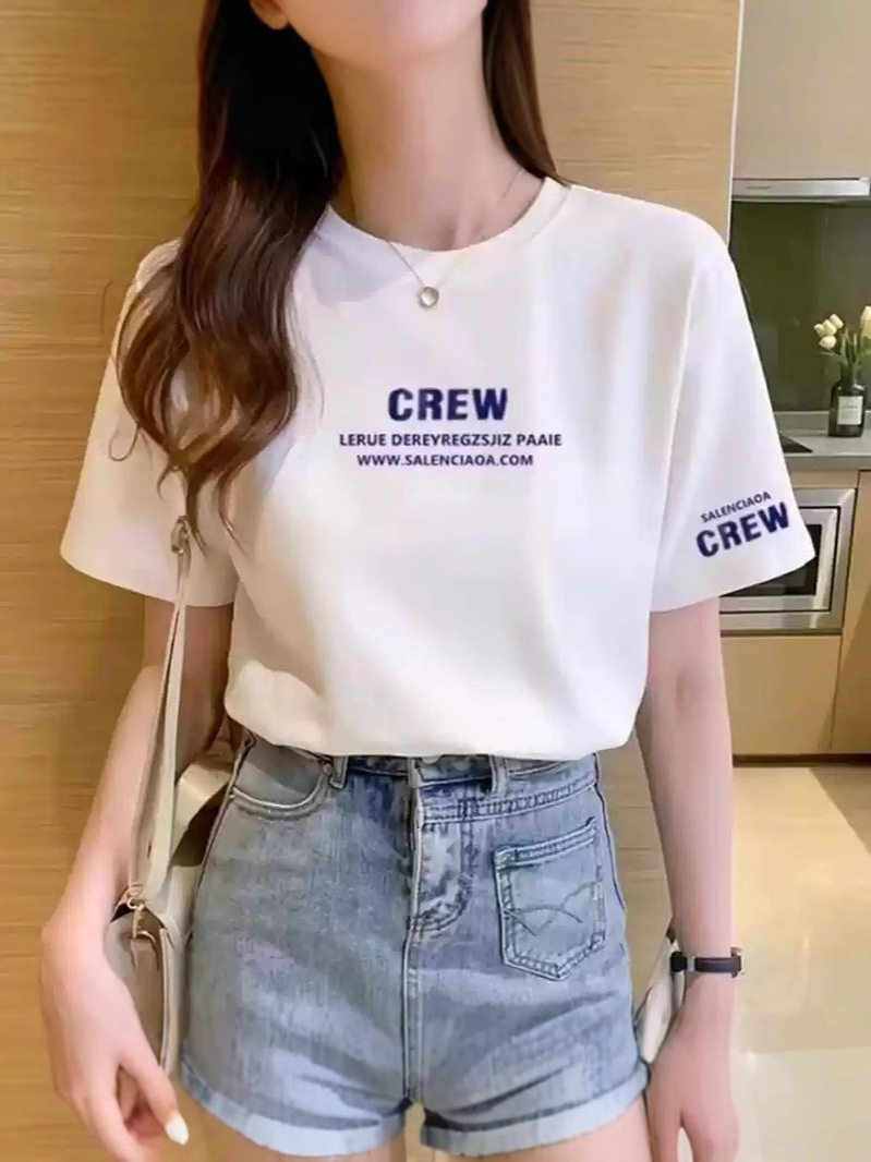 夏の新型半袖tシャツ女性純綿ゆるい韓国版ins女装百合アニメプリントの中に半袖上着がついている