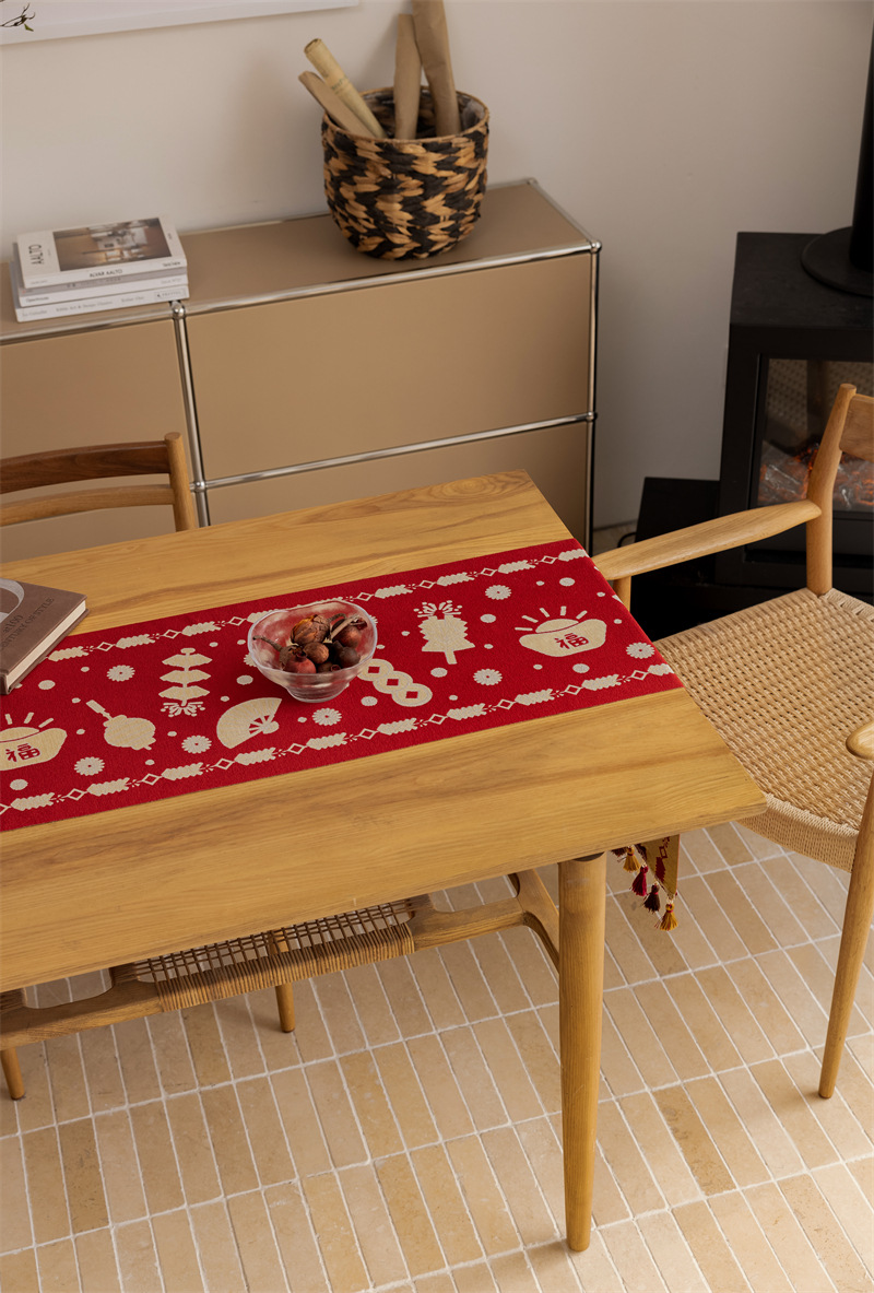 Decorative Festive Red Chinese Style Jacquard Table Runner Cover_voghion.com