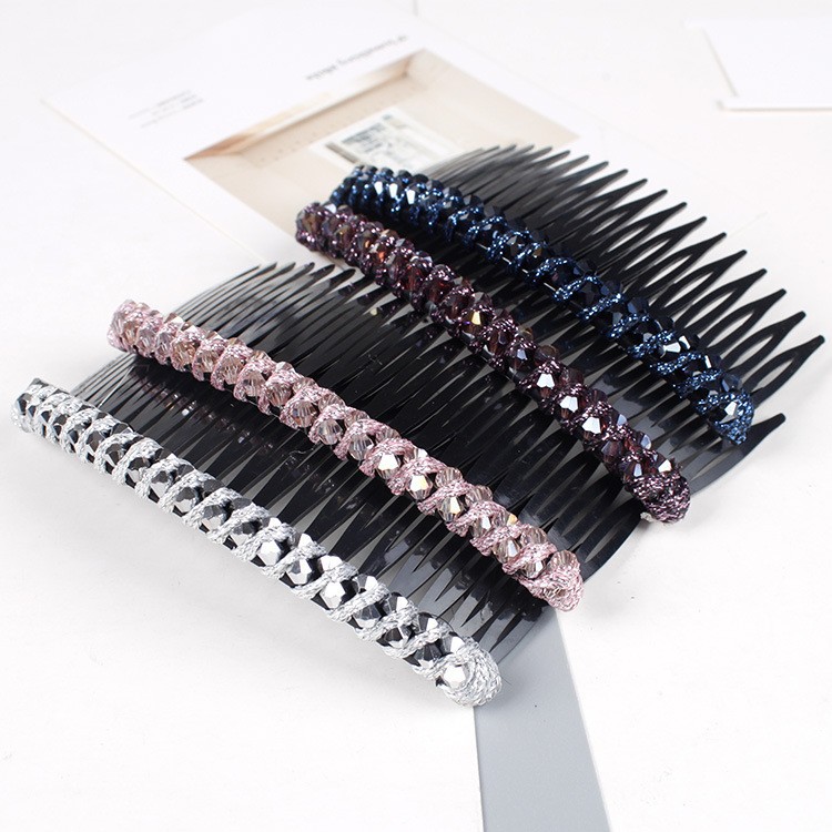 Women's Simple Style Geometric Plastic Rhinestones Insert Comb display picture 6