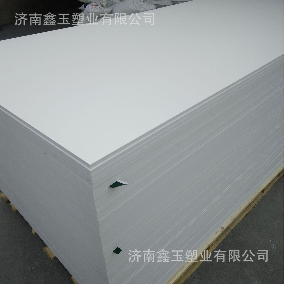 12mmPVC发泡雪弗板 高压密度板广告建筑板密度0.45 画格版