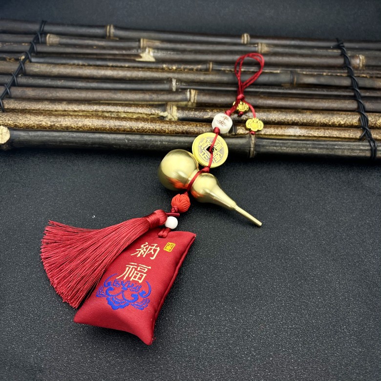 Xiangbao copper gourd pendant-wine red Nafu