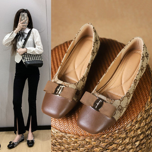 �����Rܽ����ʽС���L��Ь2024���＾�¿�ƽ��С���OӋ�аٴ�ŮЬ